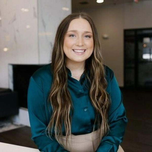 Alyssa Linneman headshot