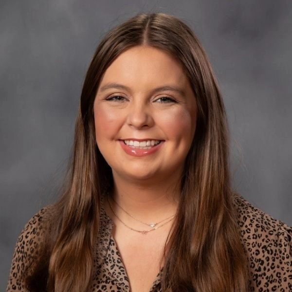 Carly Sternhagen headshot