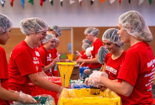 Volunteers giving back at Feed the Funnel