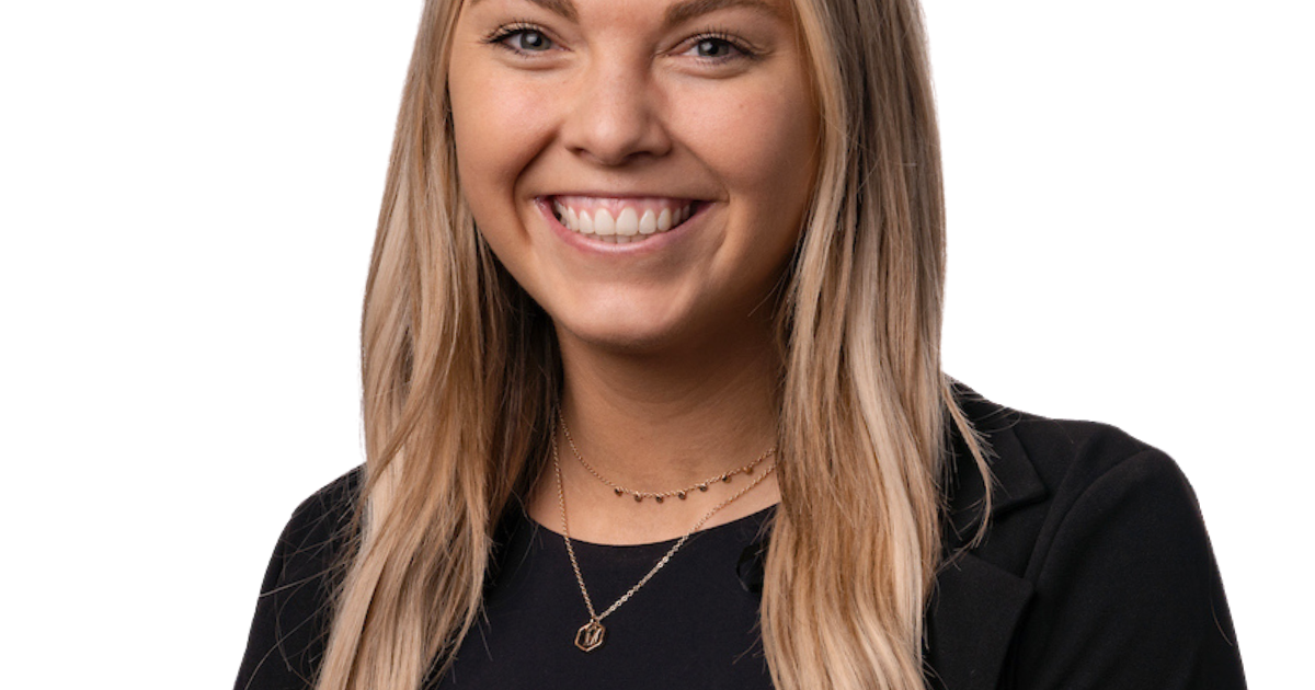 Michaela R Cloud Michaela Mohr | USD Foundation & Alumni