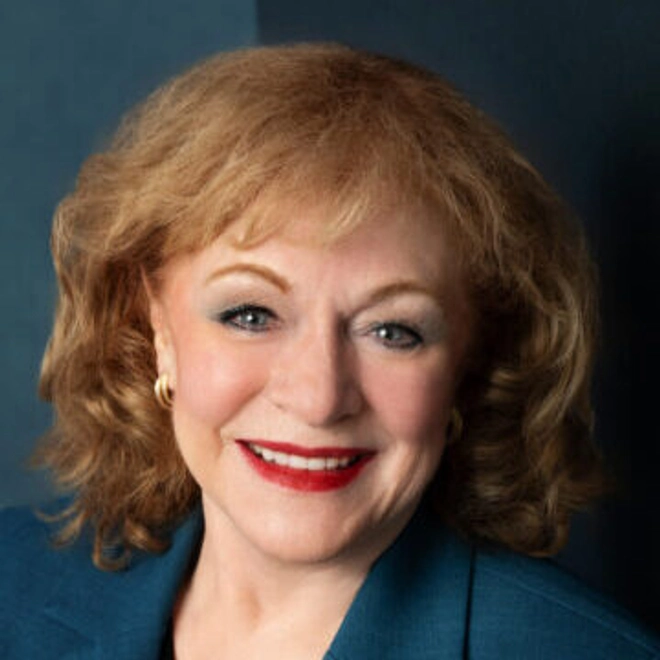 Carla Connors headshot