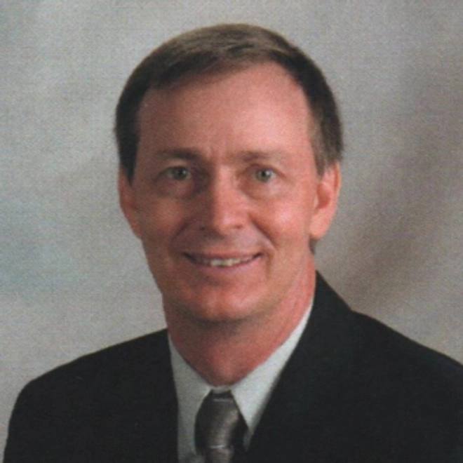 Tom Schaack Headshot