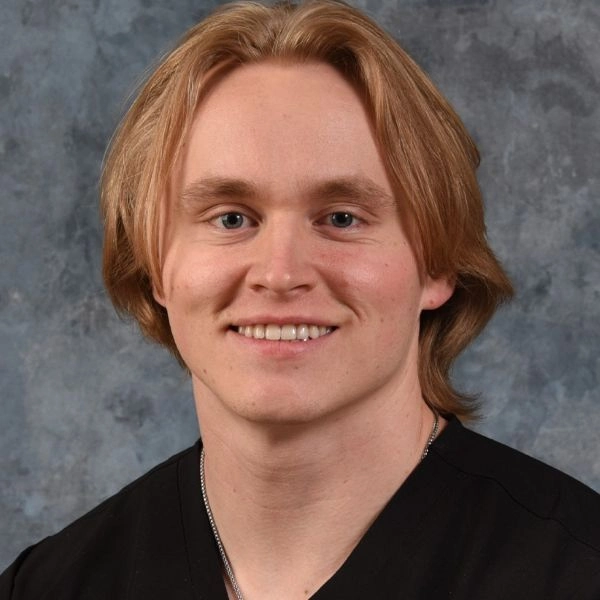 Spencer Dundas headshot